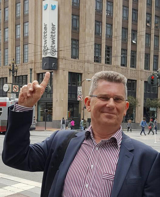 Simon Markham Consulting